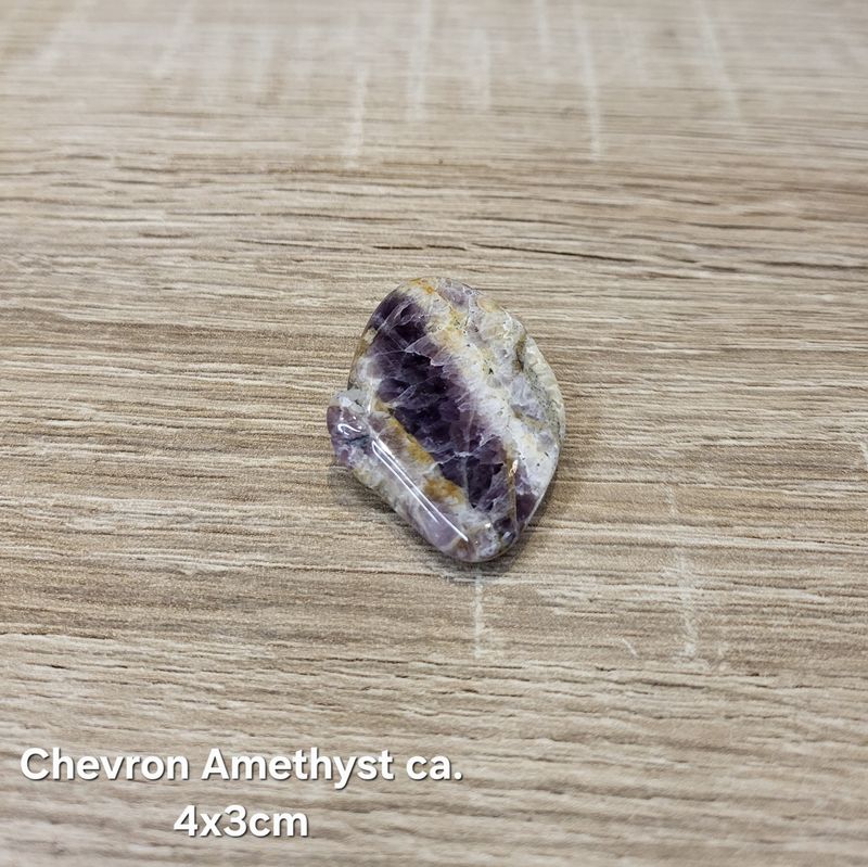 Chevron Amethyst Trommelstein