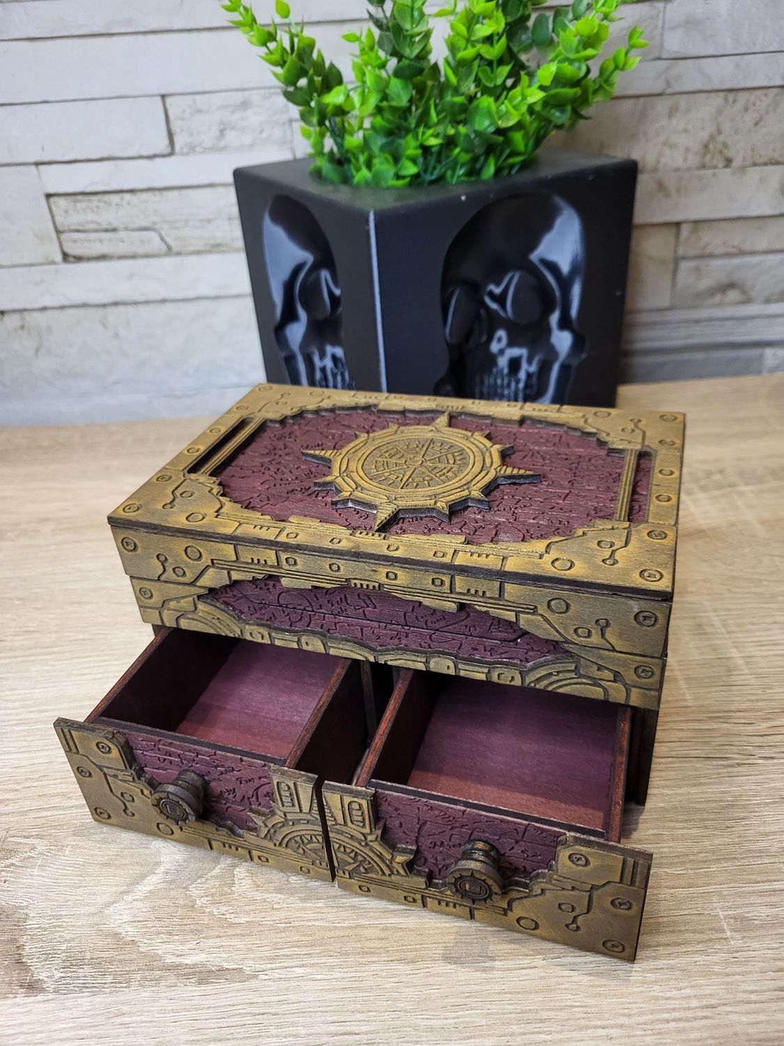 Aufbewahrungsbox/Schmuckkasten "Pirat" aus Holz, handgefertigt. In verschiedenen Farben erhältlich