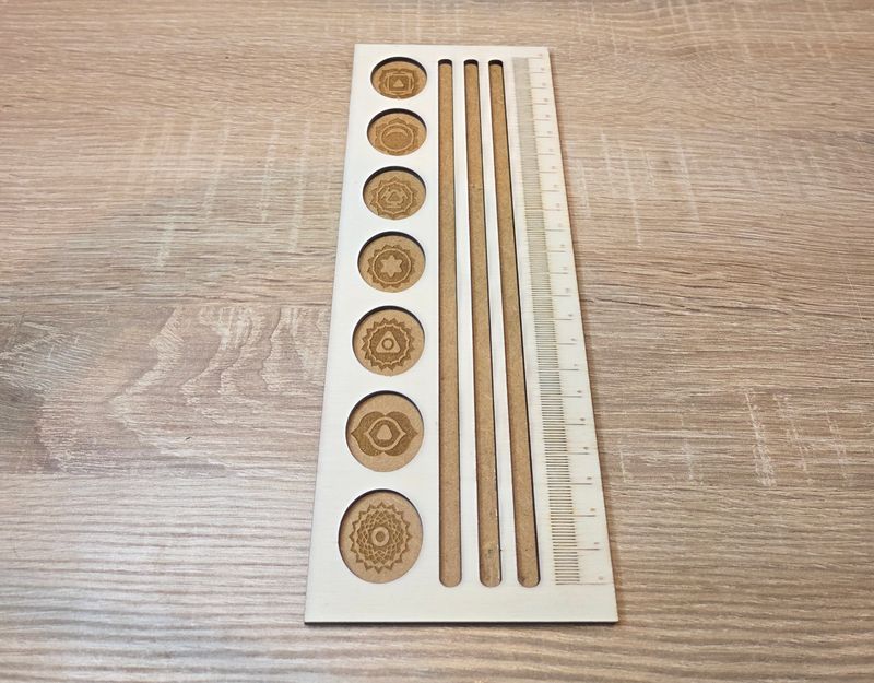 Perlensortier Bretter, in zwei verschiedenen Größen. Aus Holz, ab