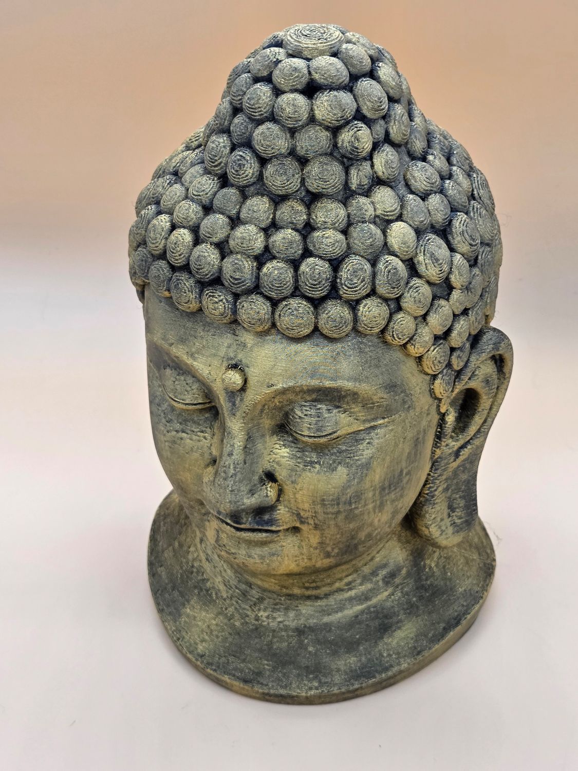 Großer Buddha Deko Kopf. In verschiedenen Patinierungen erhältlich.