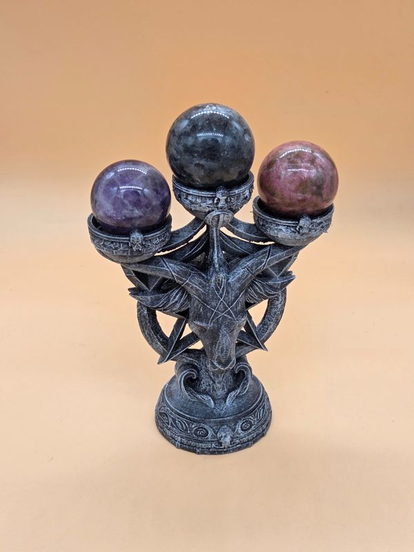 Kugelhalter Kugelhalter "Baphomet" in zwei Ausführungen und diversen Patinierungen. Ab