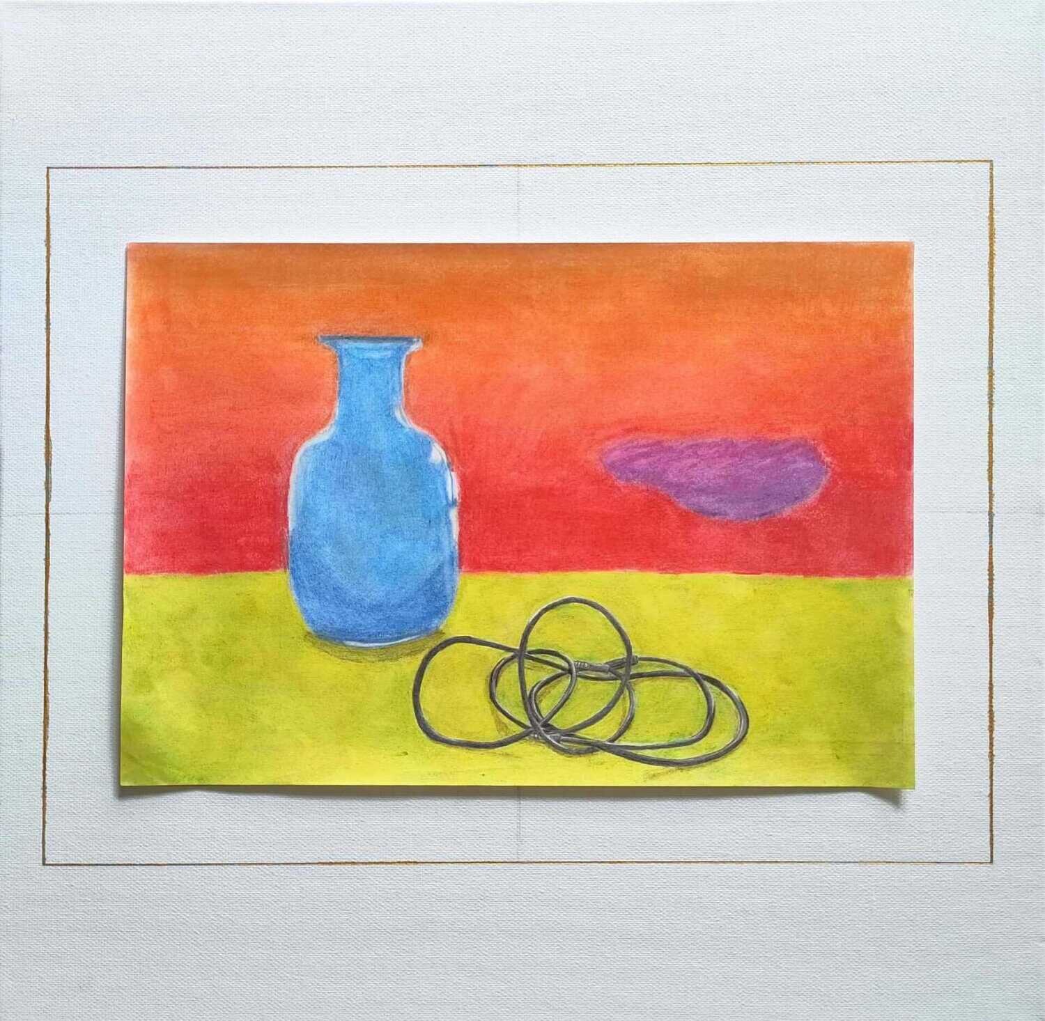 <Stillleben einer Vase und eines Kabels> - Life the Lion (12.2021)