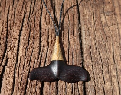Whale tail pendant (Rosewood)