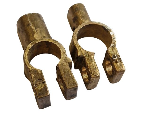 Akumulatora klemmes / spailes, bez skrūvēm, komplekts (2 gab), PSRS Akumulatora klemmes / spailes, bez skrūvēm, komplekts (2 gab), PSRS