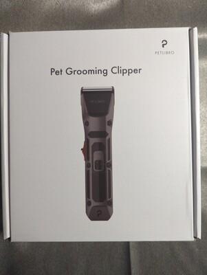 Pet grooming clipper