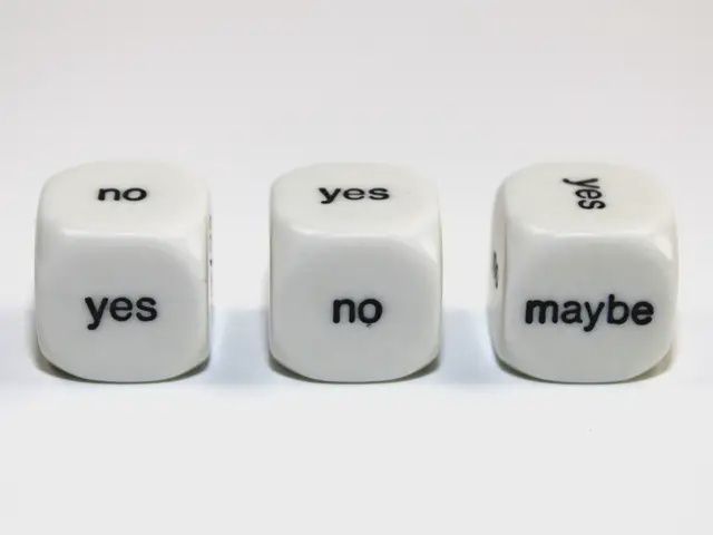 Decision 16mm d6 Blanc/Noir - Yes No Maybe