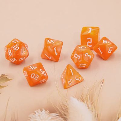 “Pearly Orange” dice set