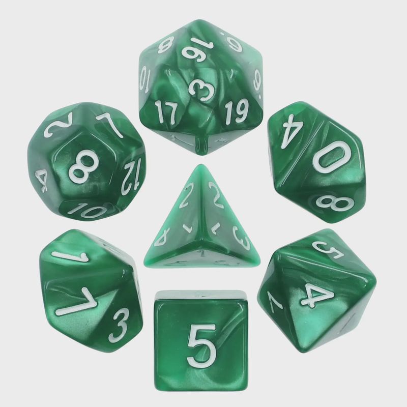 “Pearly Green” dice set