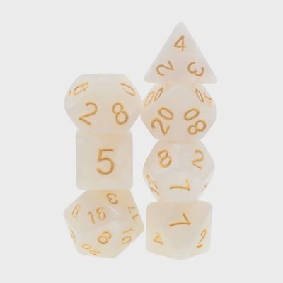 “Pearly White” dice set