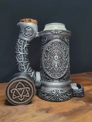 Dice mug Goddess of the land