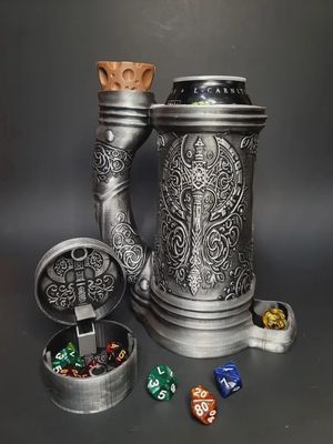 Dice mug Barbarian’s Grace