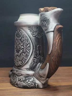Dice mug Wolf&#39;s Protection