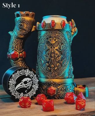 Dice mug Crow Queen