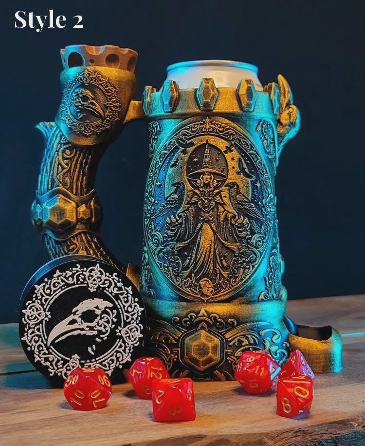 Dice mug Crow Queen