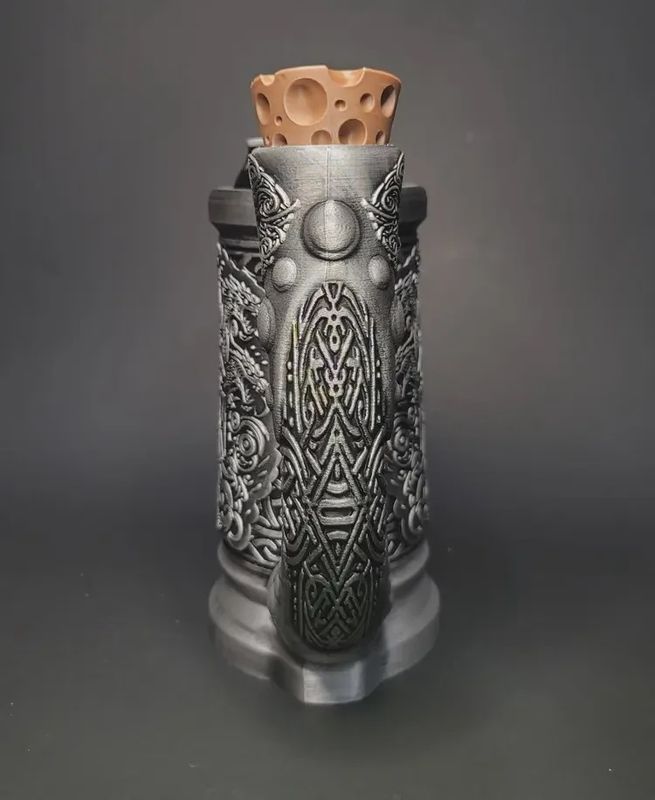 Dice mug Wizard and Dragons