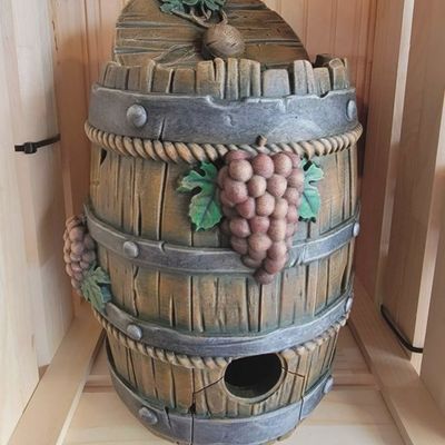 Wine barrel