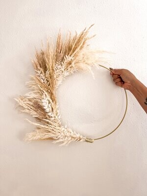 'Neutral Lover' Dried Floral Wreath