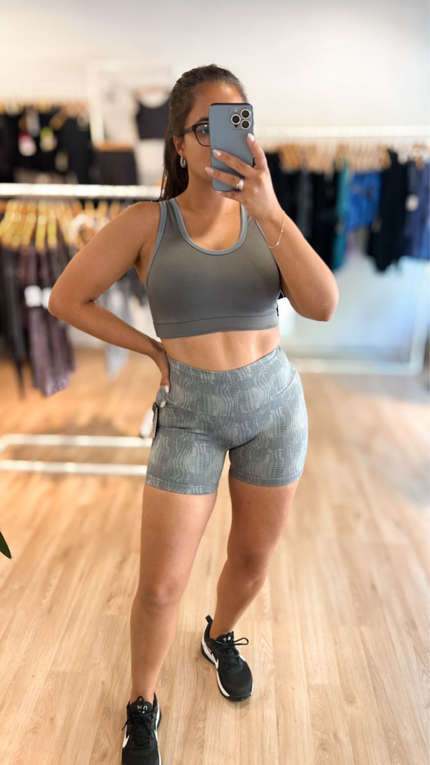 Short Alfi