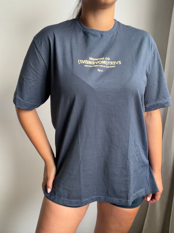 REMERAS Y MUSCULOSAS