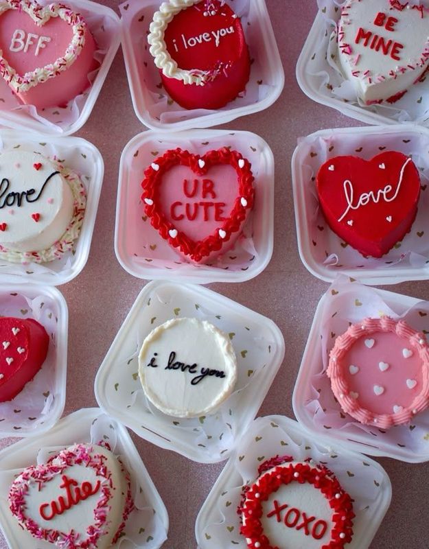 Mini Valentine's Day Cake