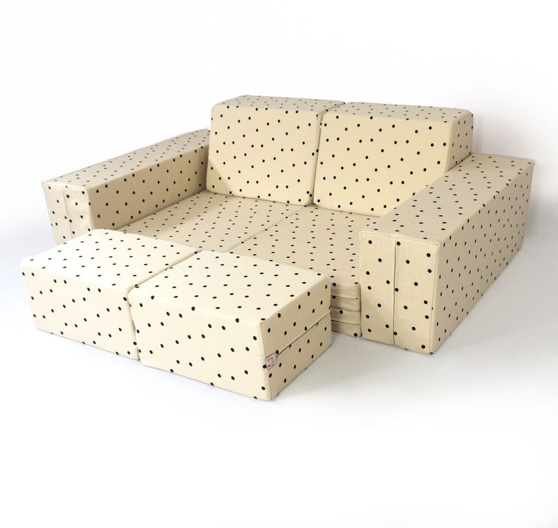 Spielsofa Yano beige mit Punkt Spielsofa Yano beige mit Punkt