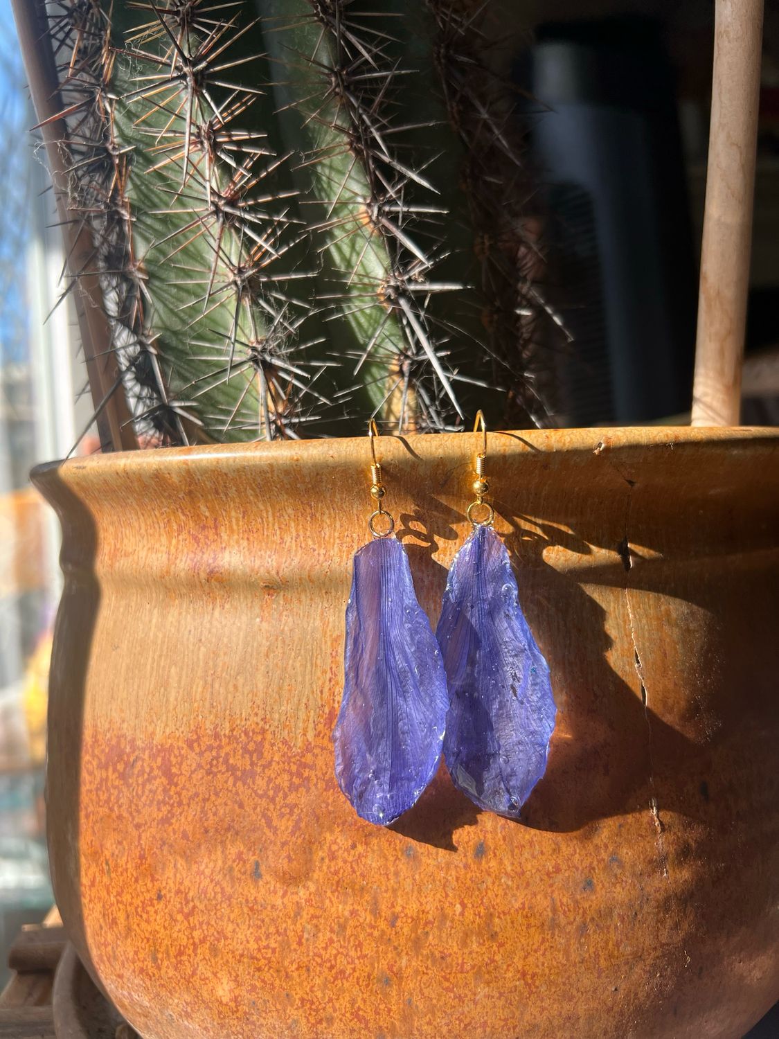 Glass Flowers : Blue Iris Petal