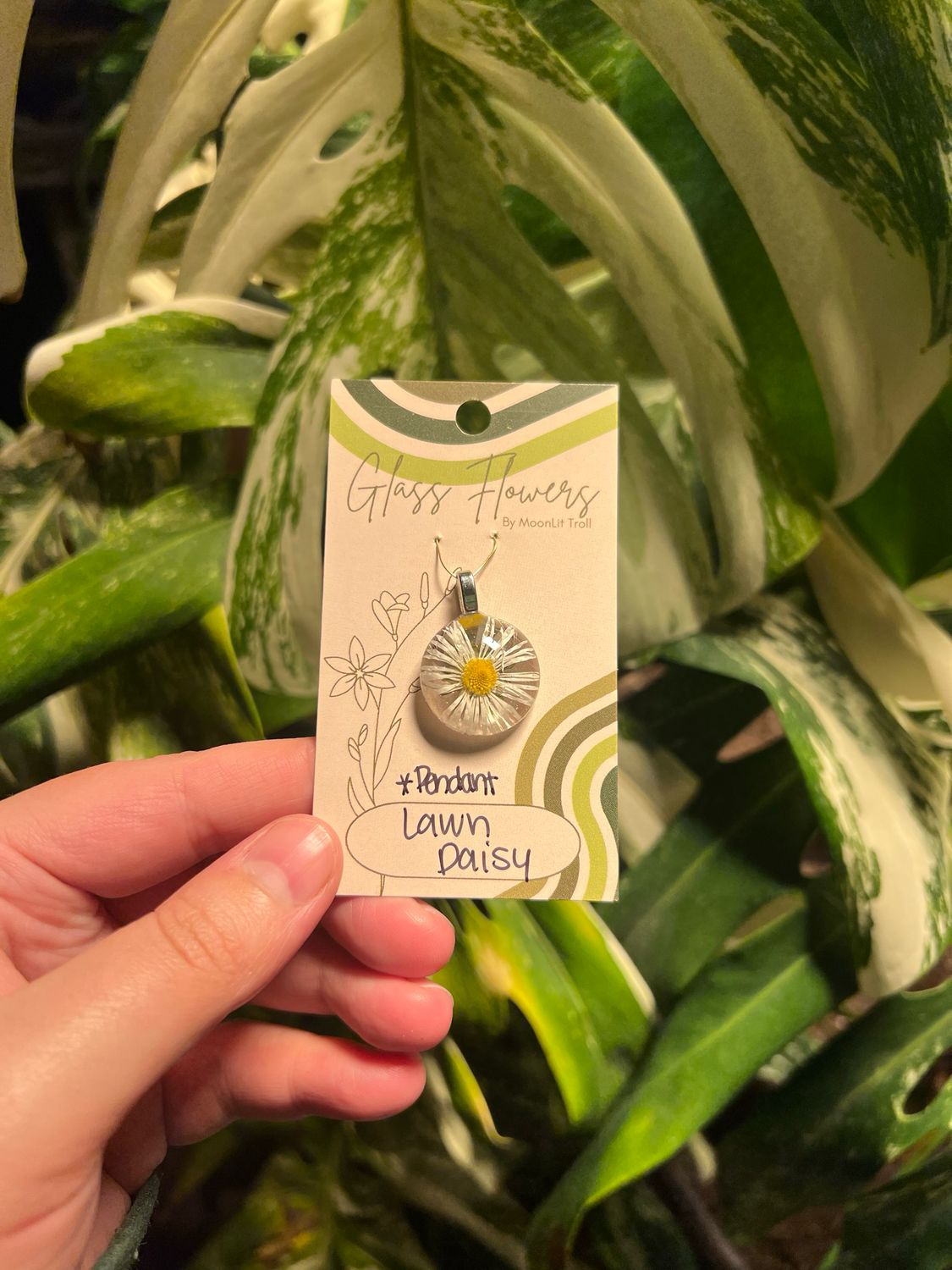 Lawn Daisy Pendant - Round