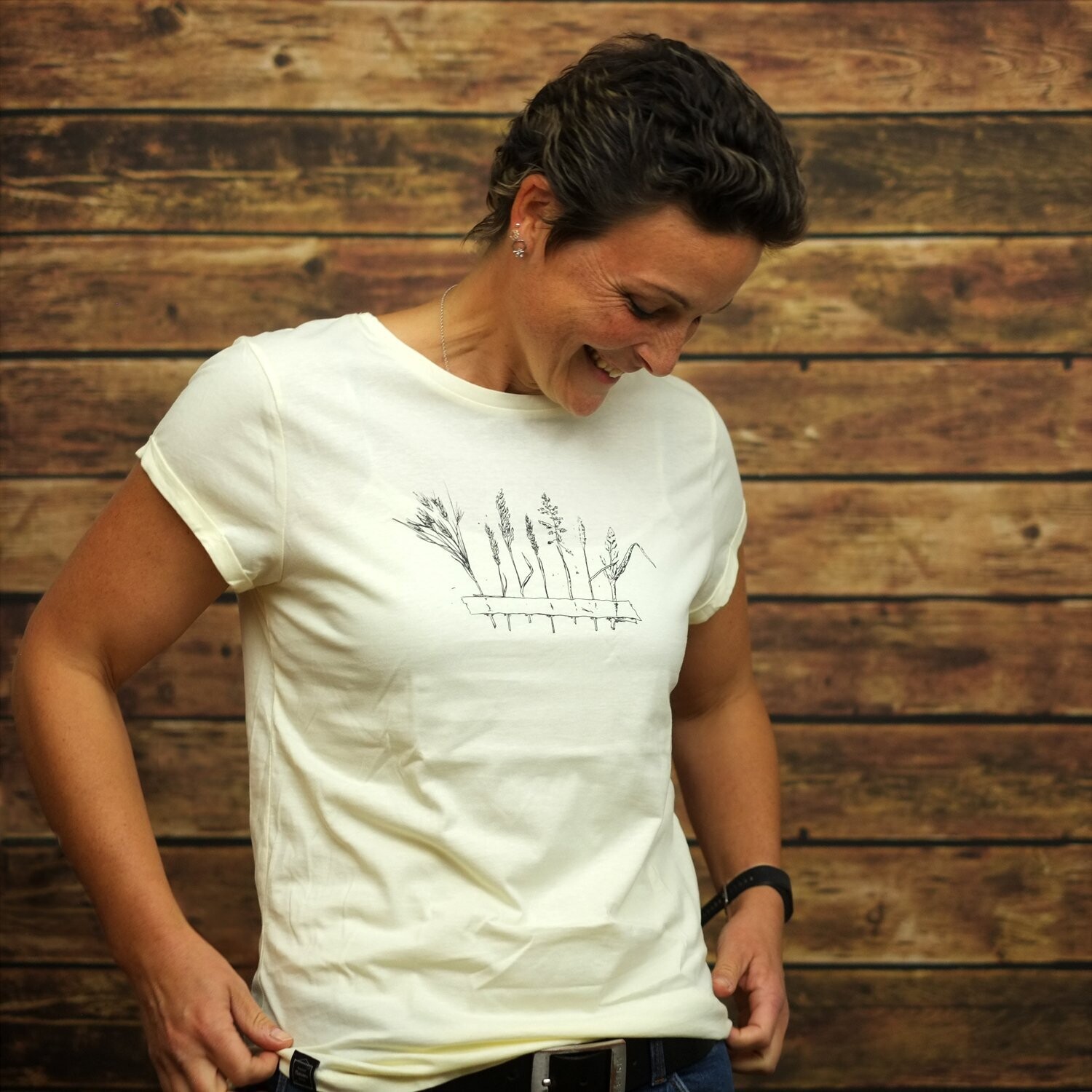 Roll-Up-Sleeve Ladies-T-Shirt "Grasparade" Ecru