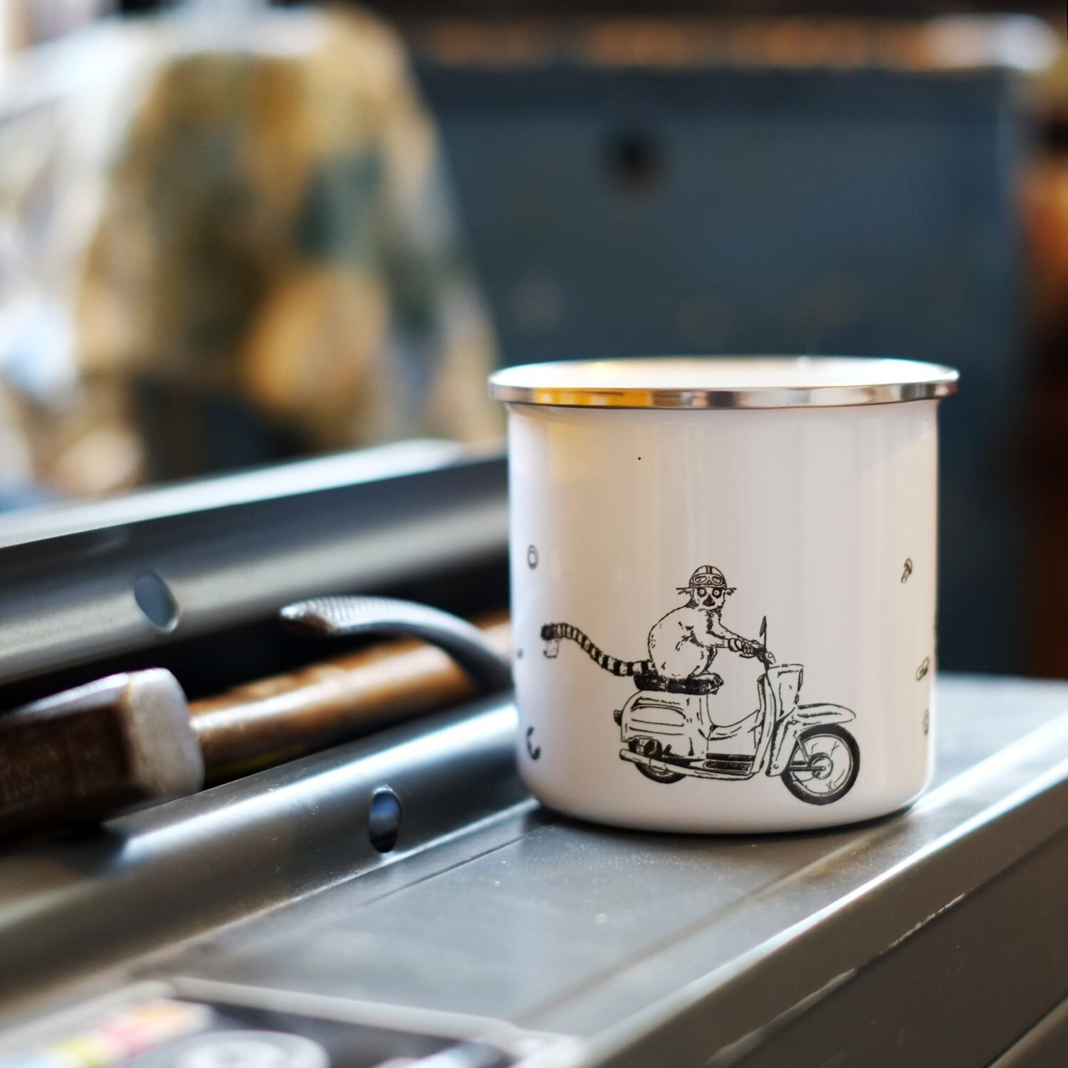 Emailletasse "Rollertyp"