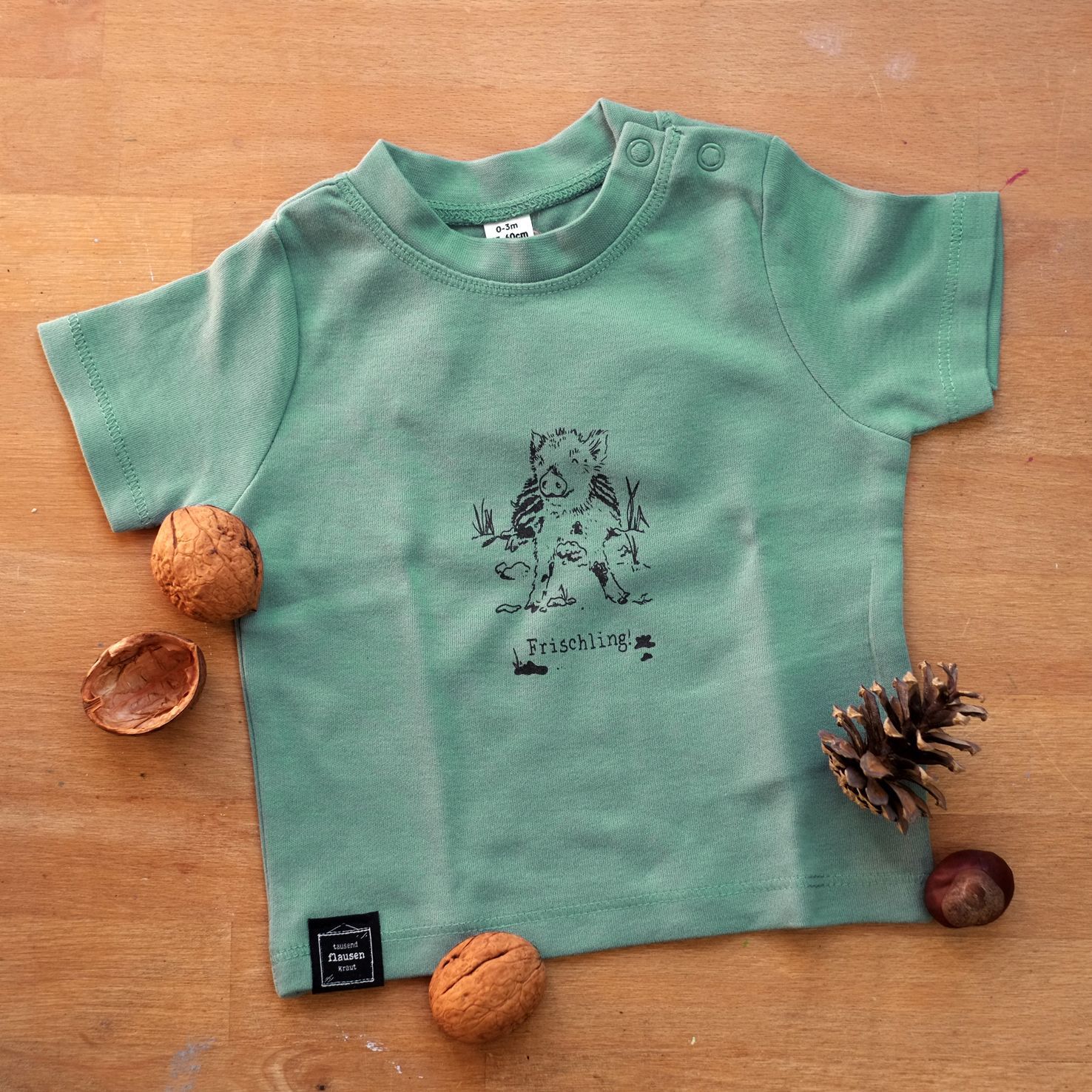 Baby-T-Shirt "Frischling" Sagegreen