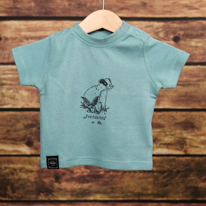 Baby-T-Shirt Baby-T-Shirt "Frechdachs" Sagegreen