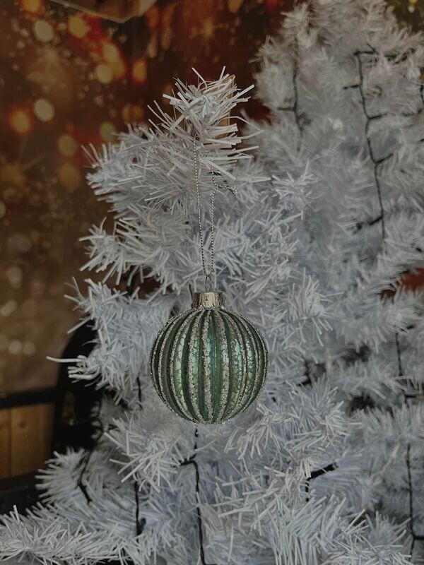 Boule de Noël pailletées vert turquoise et argent ligne