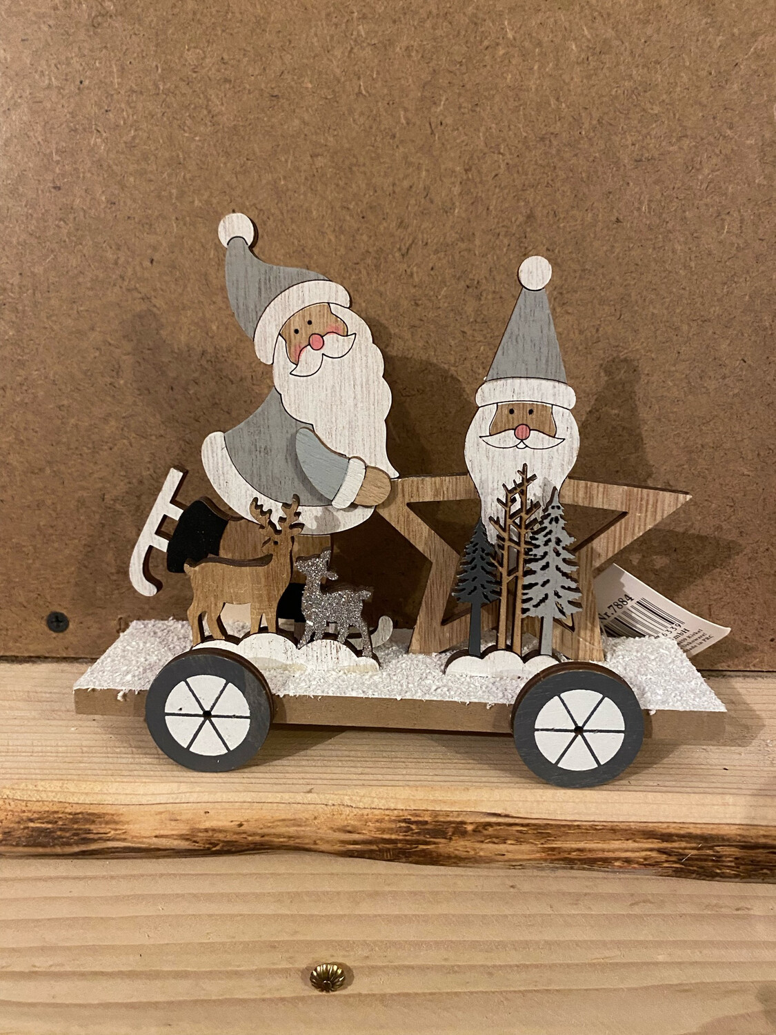 Voiture en bois Père Noël
