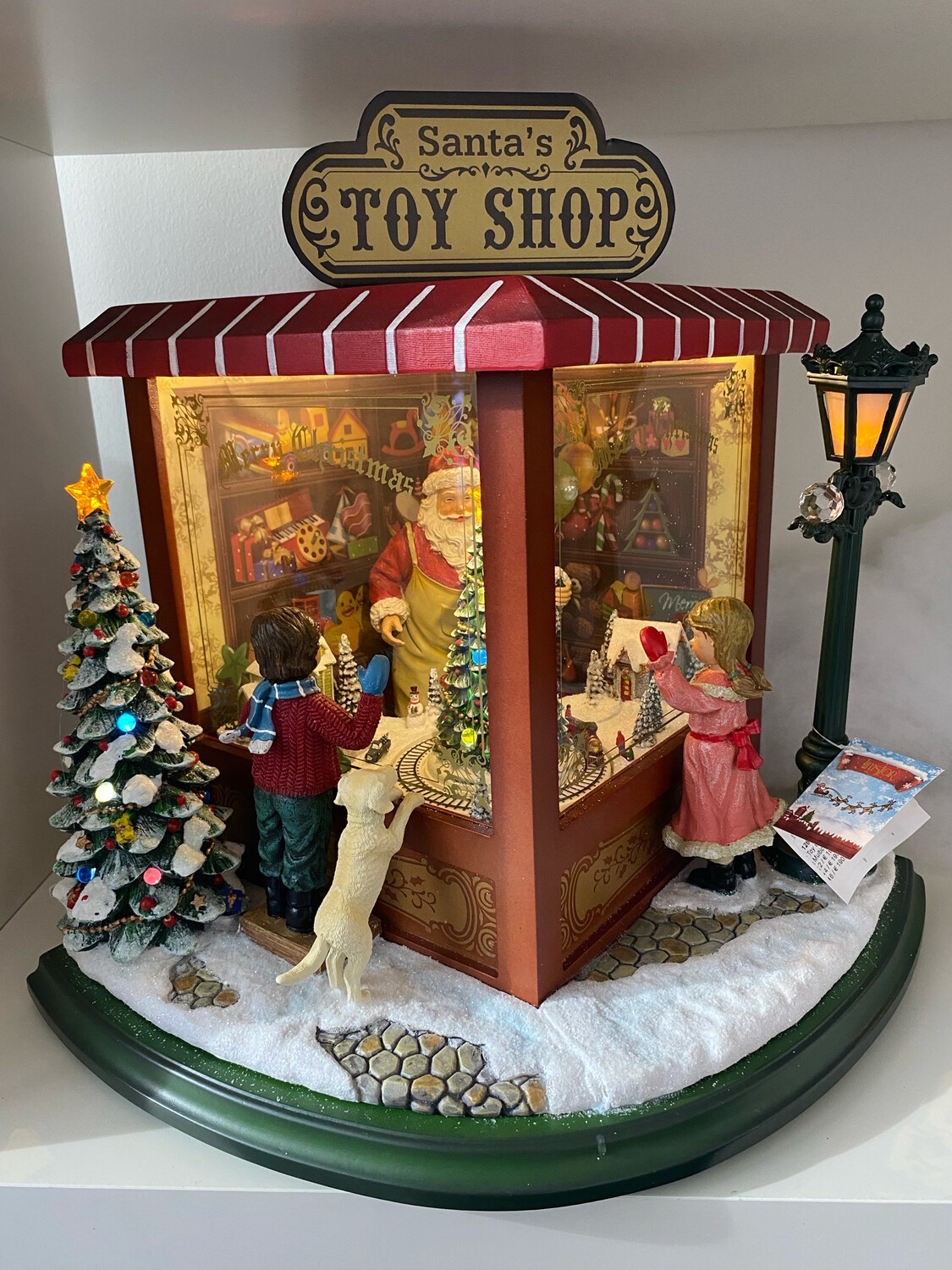 Grand Santa shop