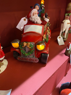 Père noël rouge en voiture à Led