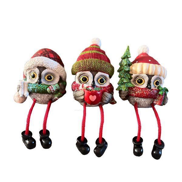3 Hiboux avec chapeau de noël jambes pendantes