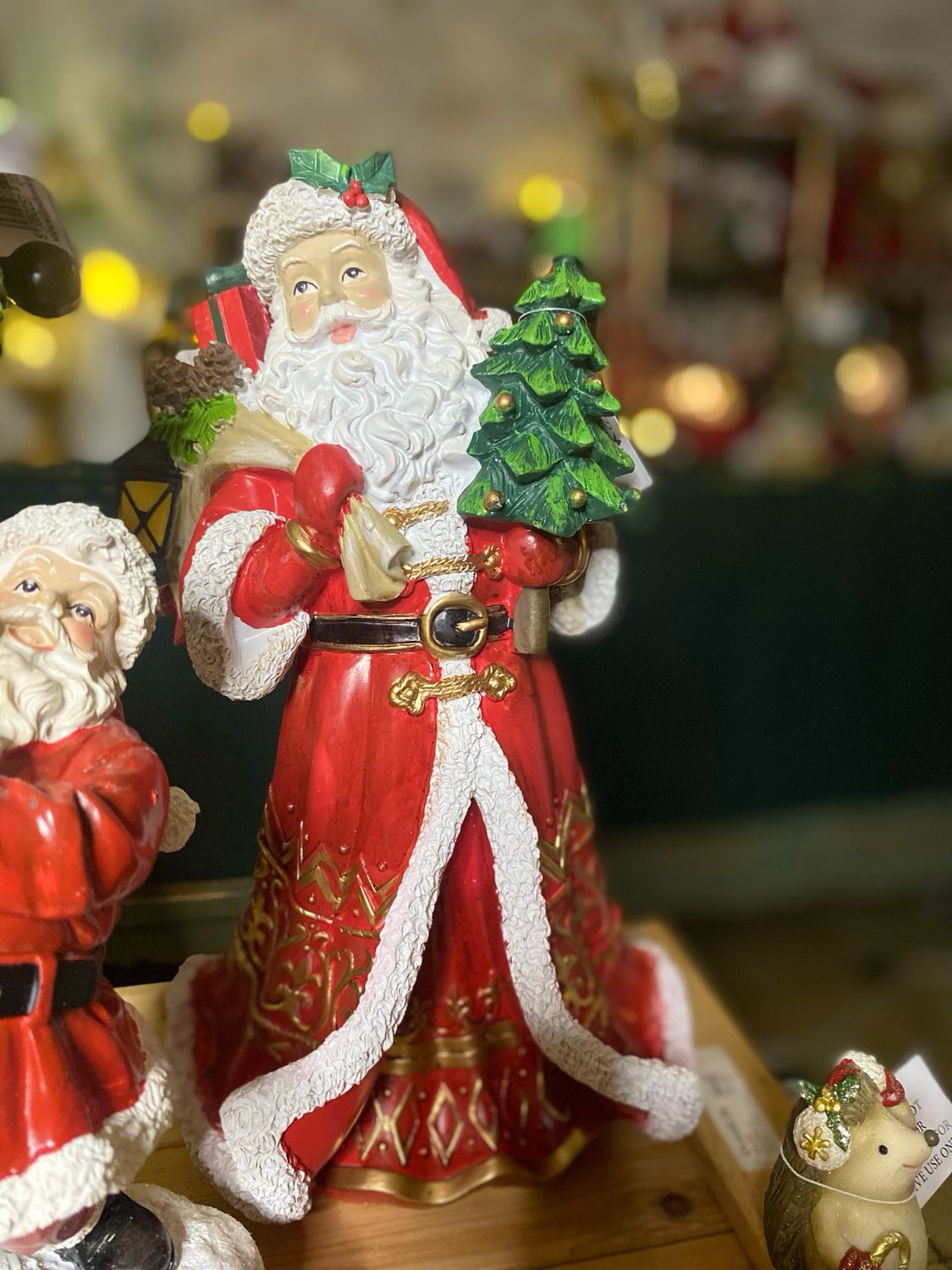 Père noël rouge cape rouge