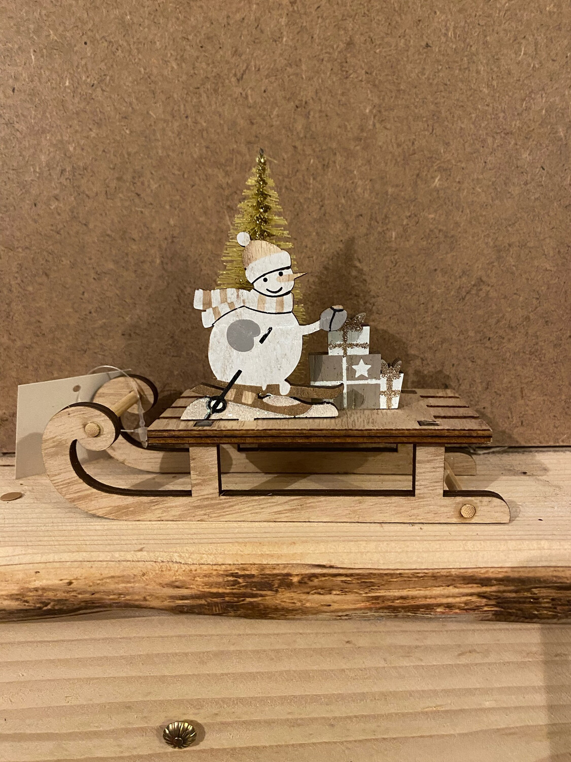 Traineau Bonhomme de neige Sapin doré Traineau Bonhomme de neige Sapin doré