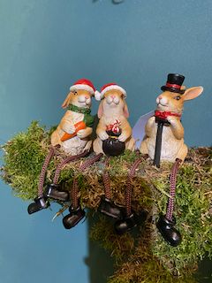 4 Lapins de noël jambes pendantes marron 4 Lapins de noël jambes pendantes marron
