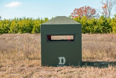 5 ½ x 5 ½ Blind