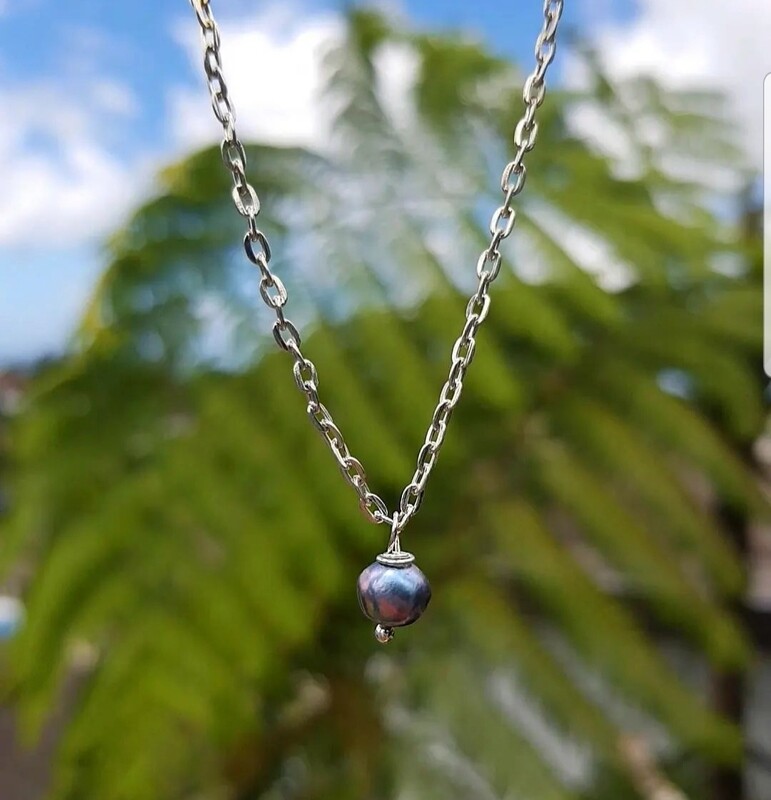 Natural Peacock Keshi Freshwater Pearl Necklace