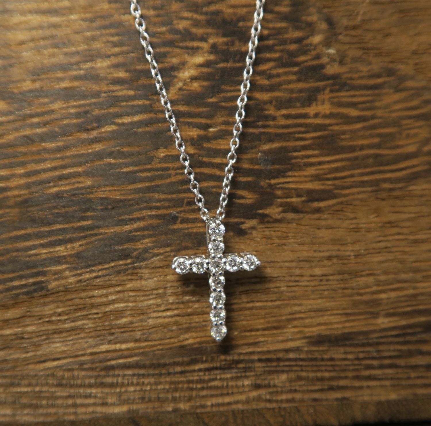 14KWG 0.30ctw Diamond Cross Necklace