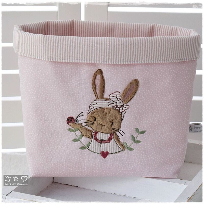 Utensilo 'Hase Lotta mit Käfer', personalisierbar
