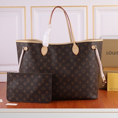 Louis Vuitton women LC34