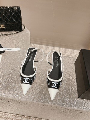 Chanel women middle heels CLA01