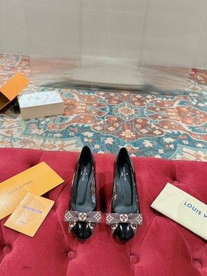 Louis Vuitton women high heels LOA01