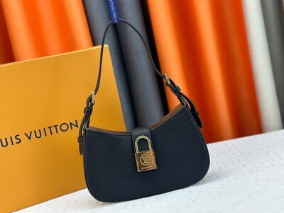 Louis Vuitton women bag LB04