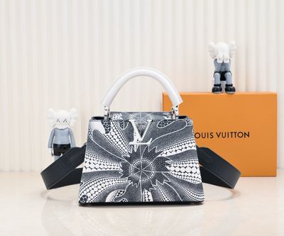 Louis Vuitton women bag LC02