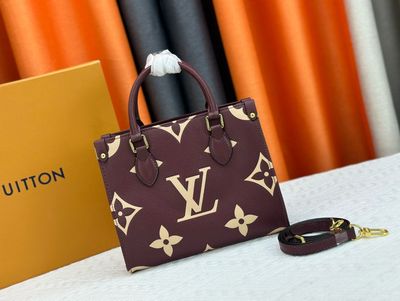 Louis Vuitton women bag LC09