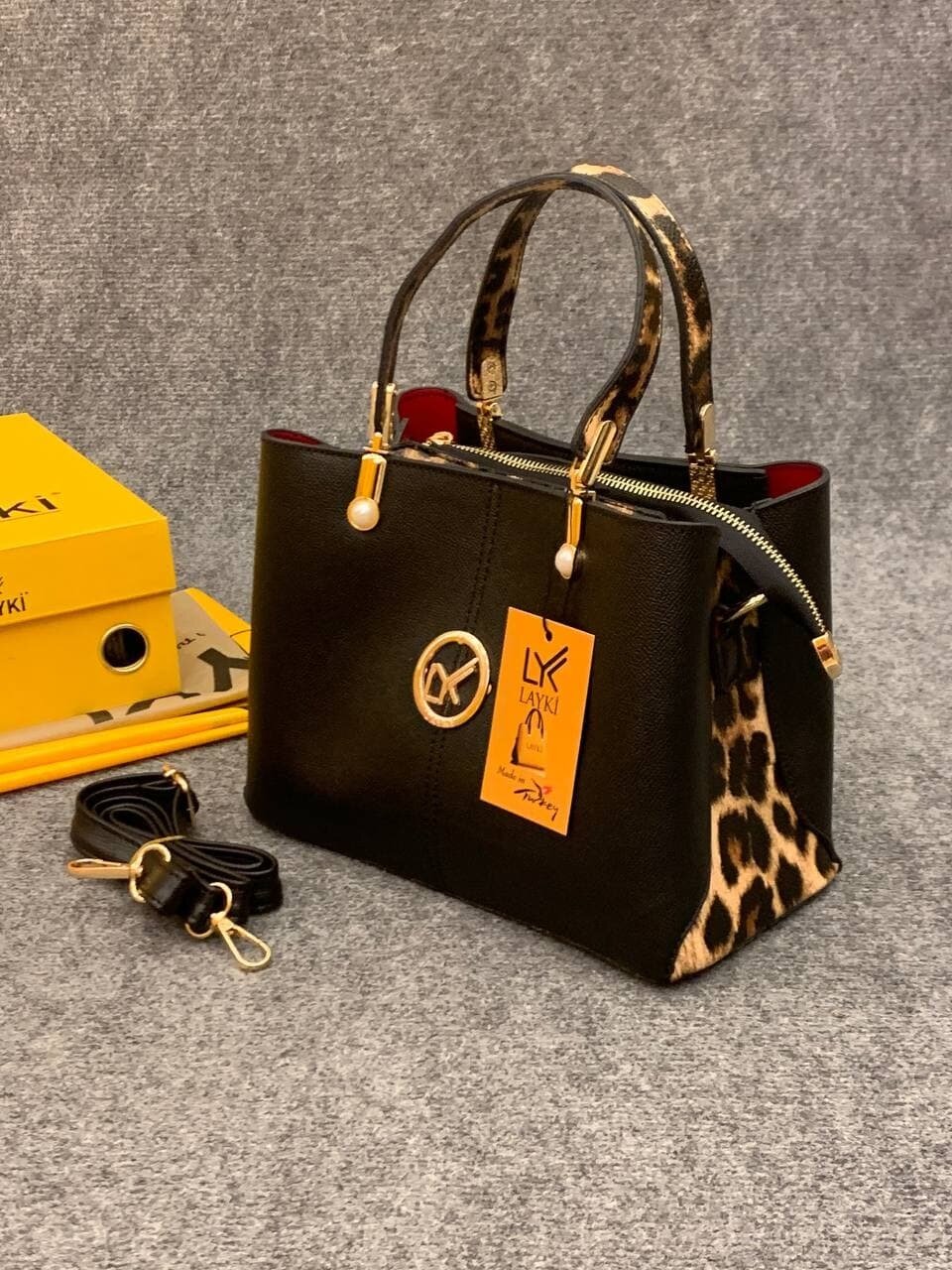 Matte Satin Leather Patterned Comfortable Women Hand Bag - Black
